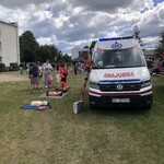 Festyn rodzinny - stanowisko Pogotowia Ratunkowego.