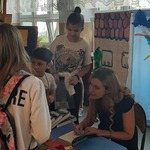 G. Bramska składa autografy..jpg