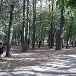 Uczniowie SP 31 sprzątają Park Lubomirskich w Białymstoku.