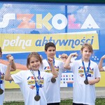 Uczniowie kl 4B z medalami na zawodach SPA.